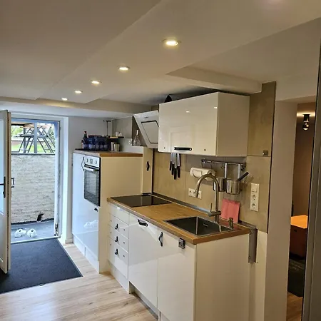 Smarte Am Bahnhof Apartment *